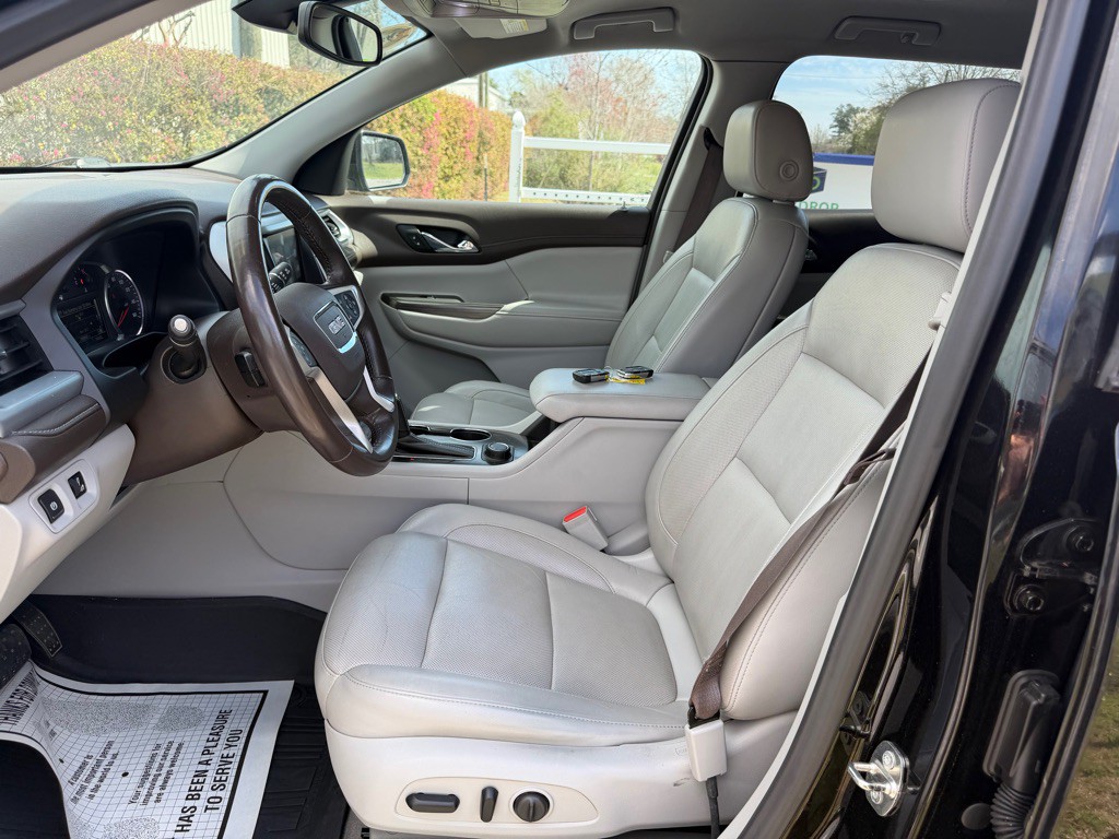 2019 GMC Acadia Image 10