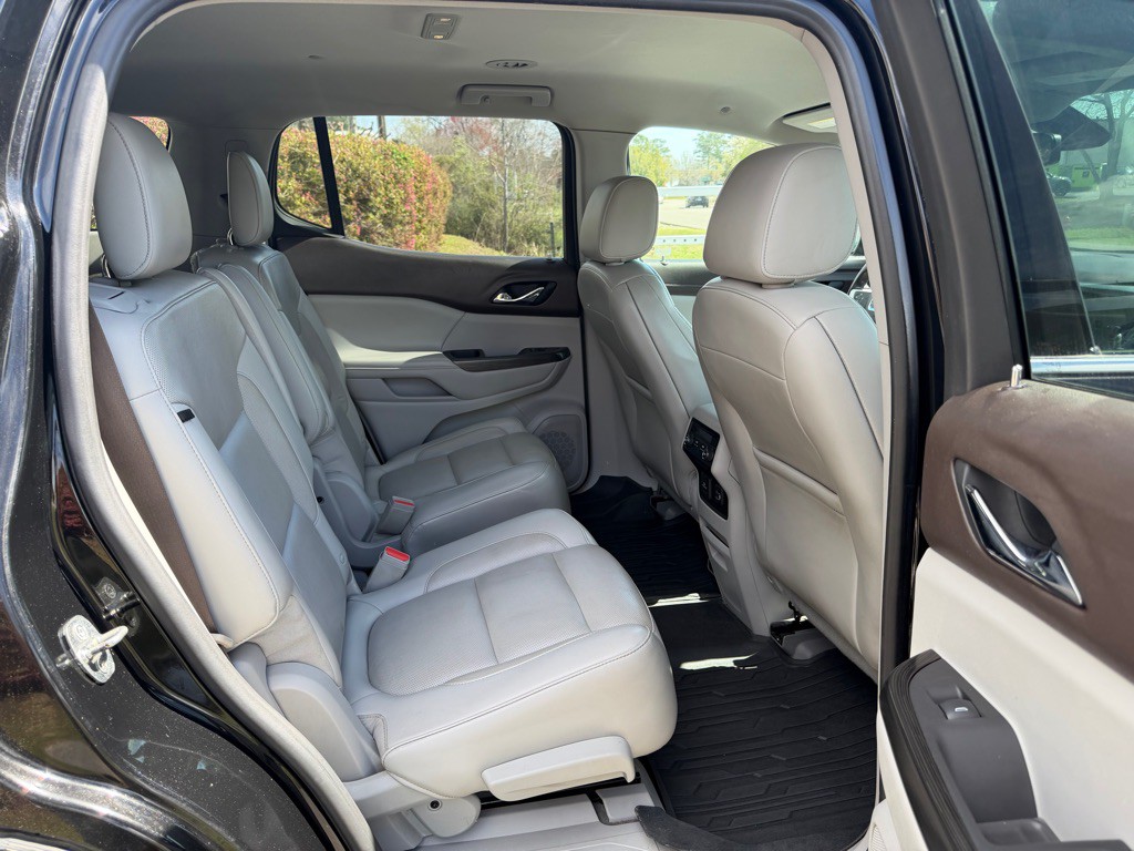 2019 GMC Acadia Image 12