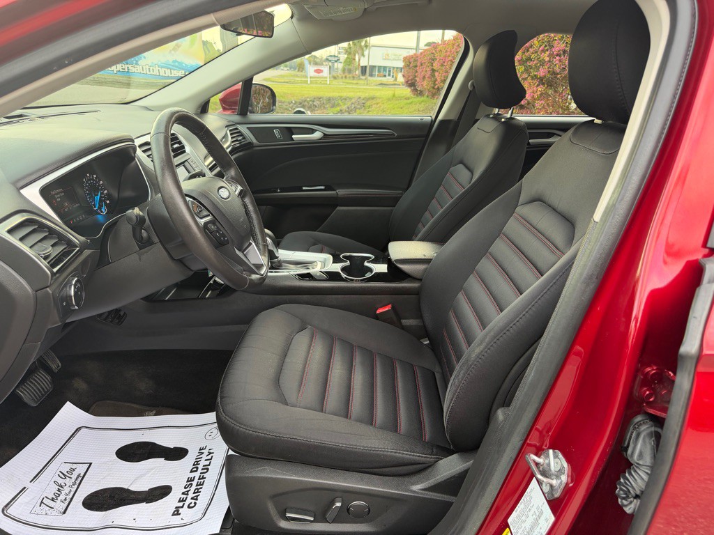 2015 Ford Fusion Image 13