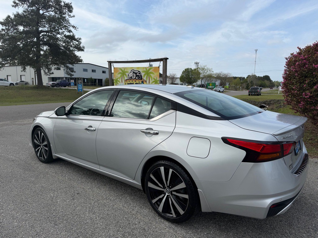 2019 Nissan Altima Image 3