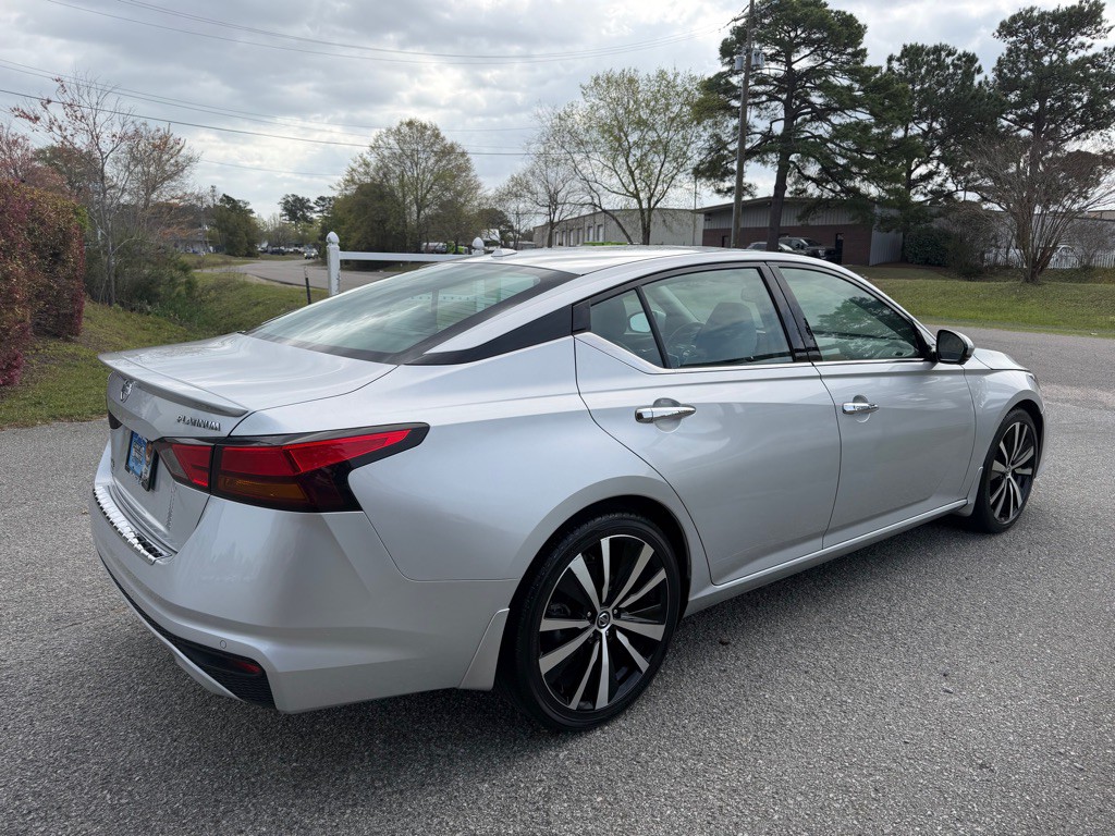 2019 Nissan Altima Image 5