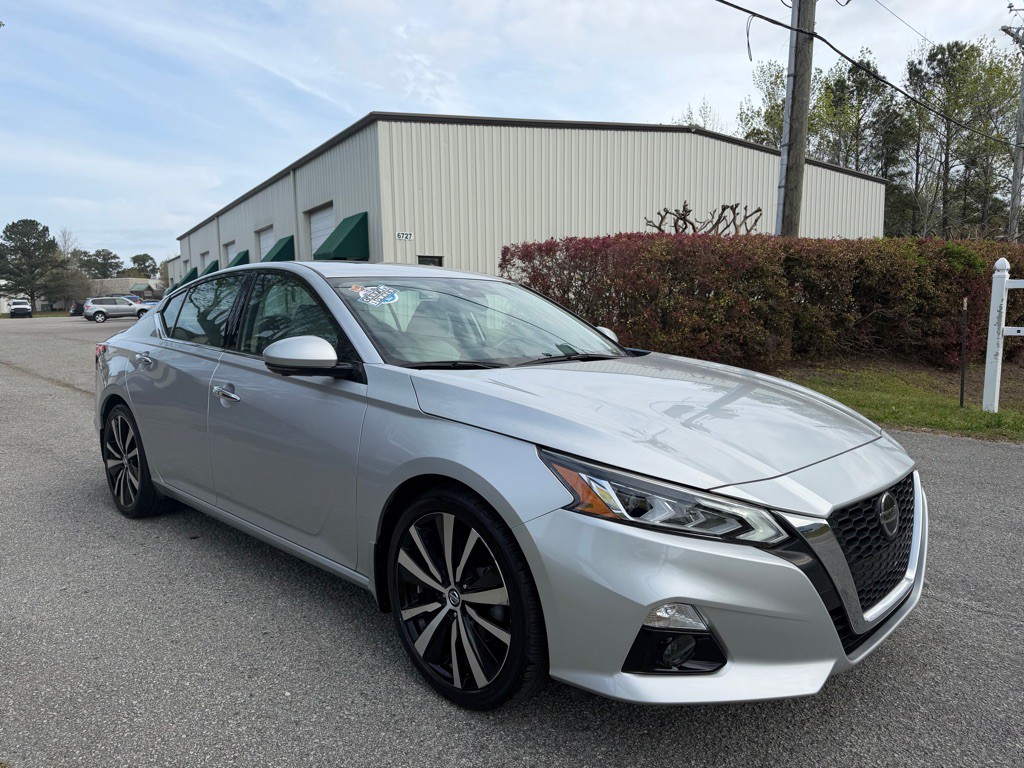 2019 Nissan Altima Image 7