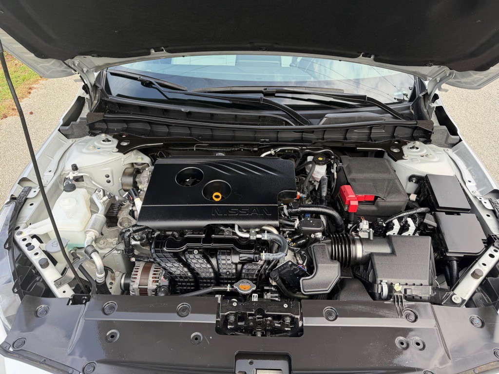 2019 Nissan Altima Image 10