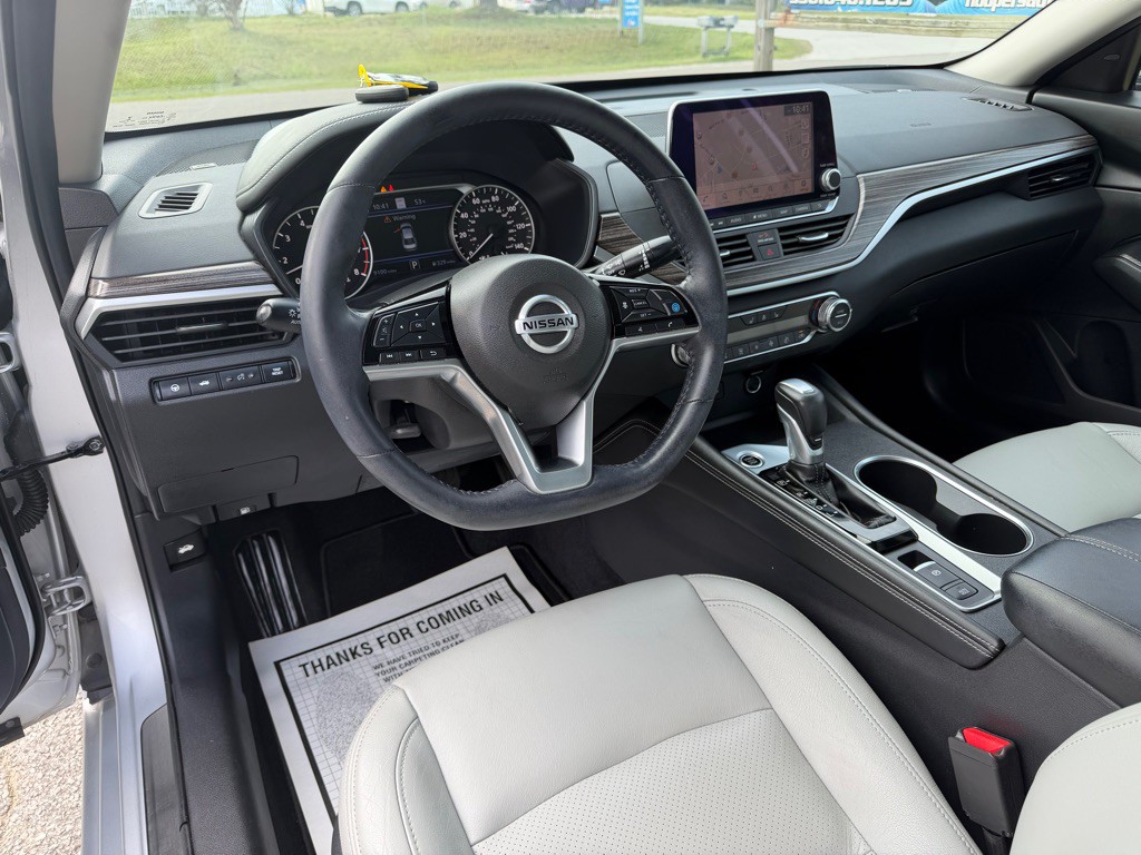2019 Nissan Altima Image 11