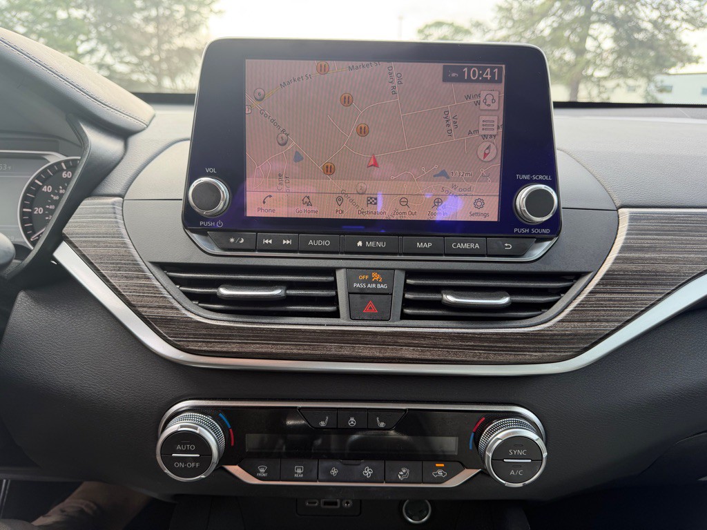 2019 Nissan Altima Image 14
