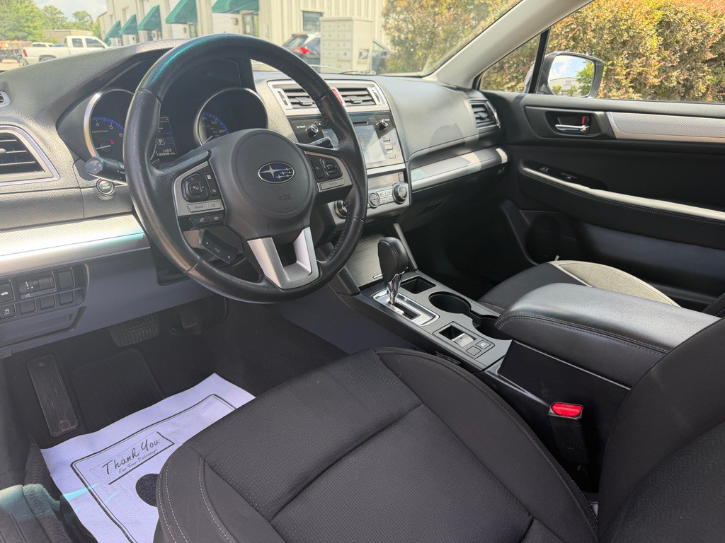 2015 Subaru Legacy Image 11