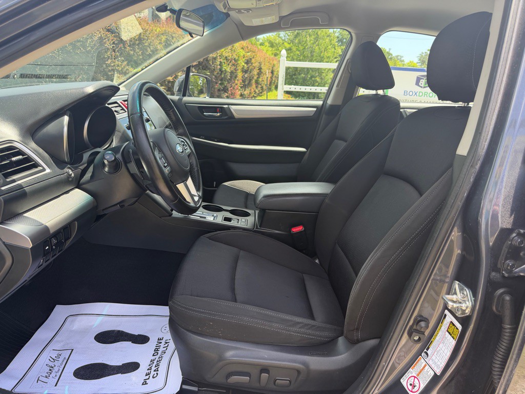 2015 Subaru Legacy Image 12