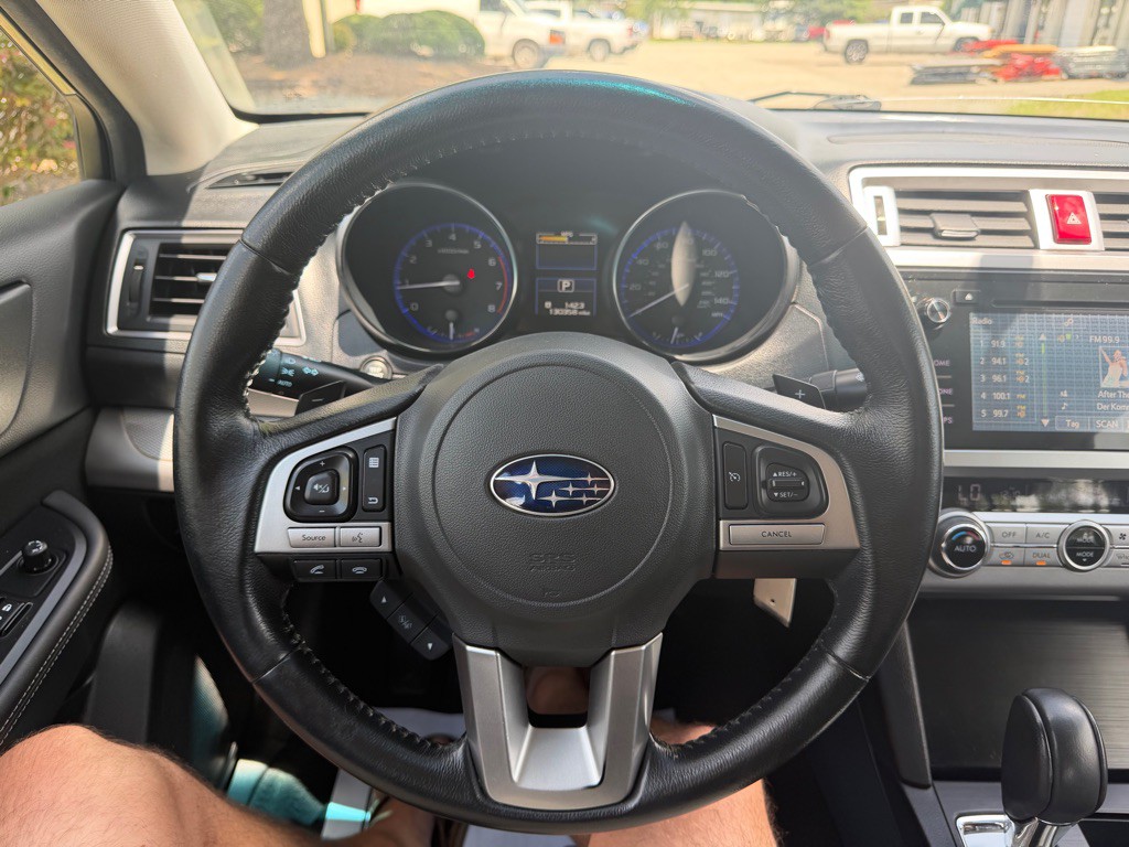 2015 Subaru Legacy Image 13