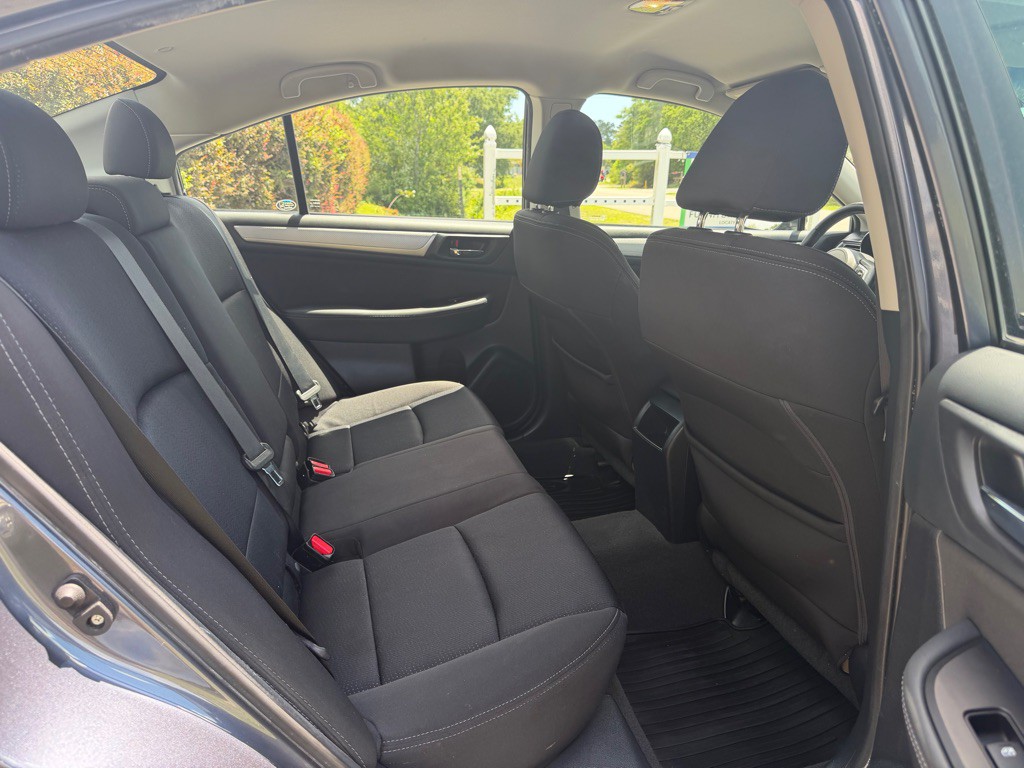 2015 Subaru Legacy Image 15