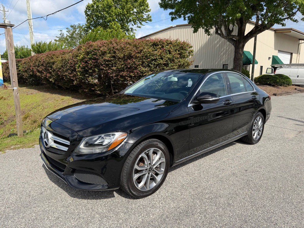 2018 Mercedes-Benz C-Class Image 2