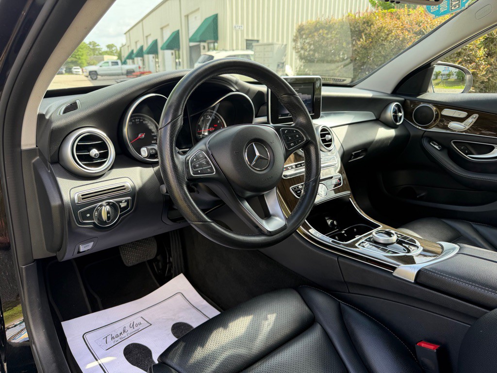 2018 Mercedes-Benz C-Class Image 10