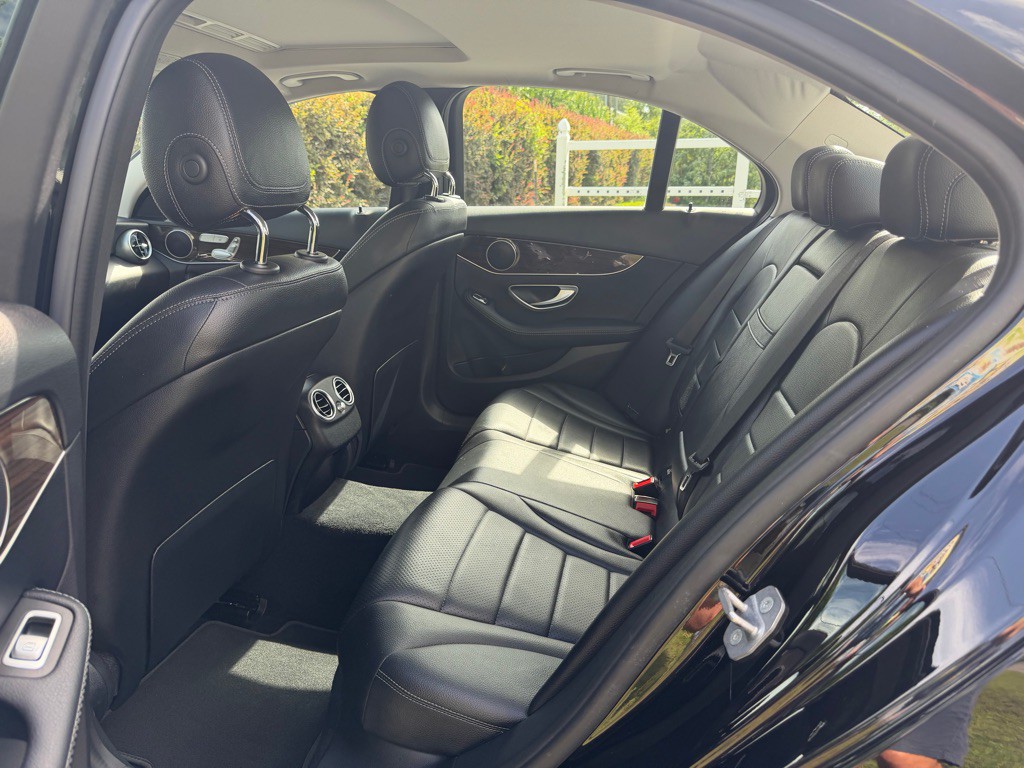 2018 Mercedes-Benz C-Class Image 11