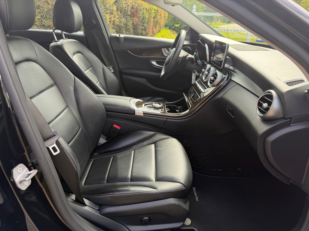2018 Mercedes-Benz C-Class Image 15