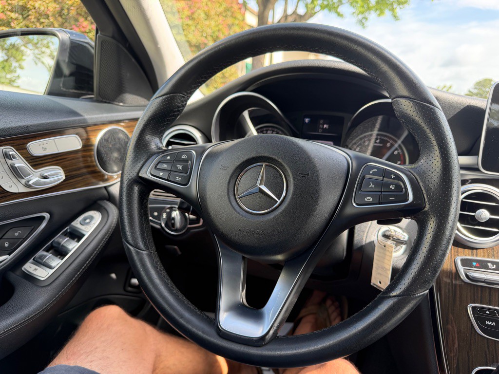 2018 Mercedes-Benz C-Class Image 17