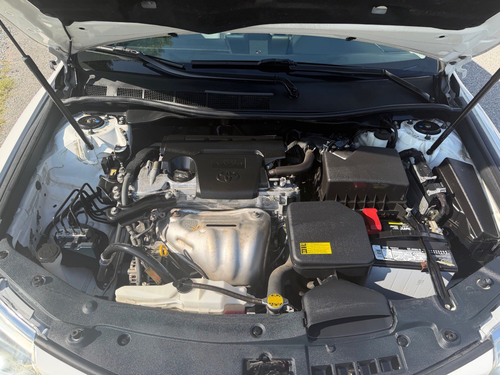 2012 Toyota Camry Image 11