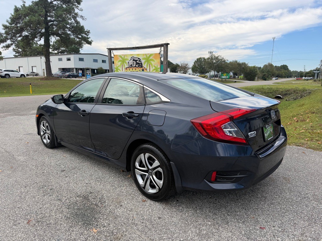 2017 Honda Civic Image 4