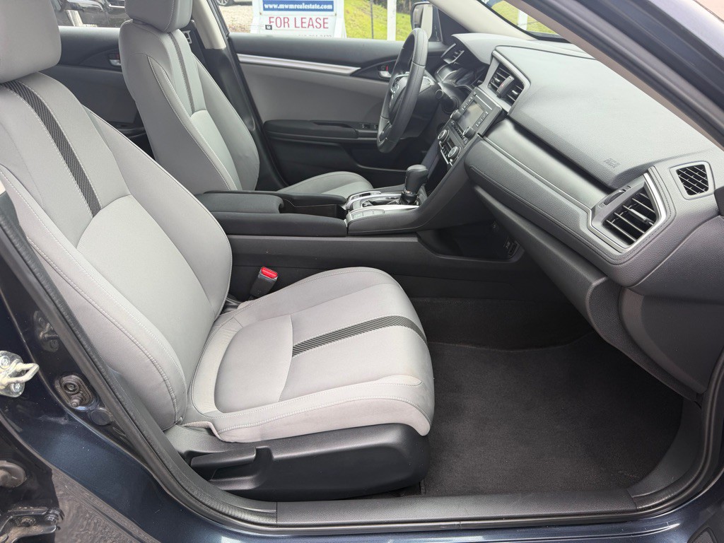 2017 Honda Civic Image 14