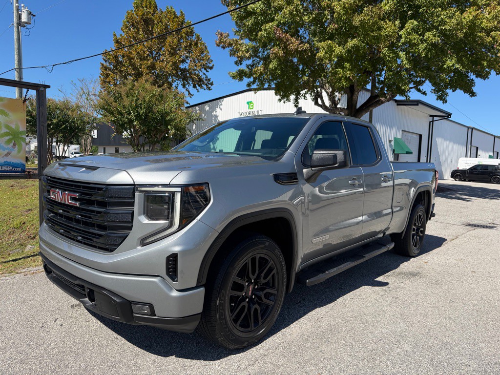 2024 GMC Sierra Image 2