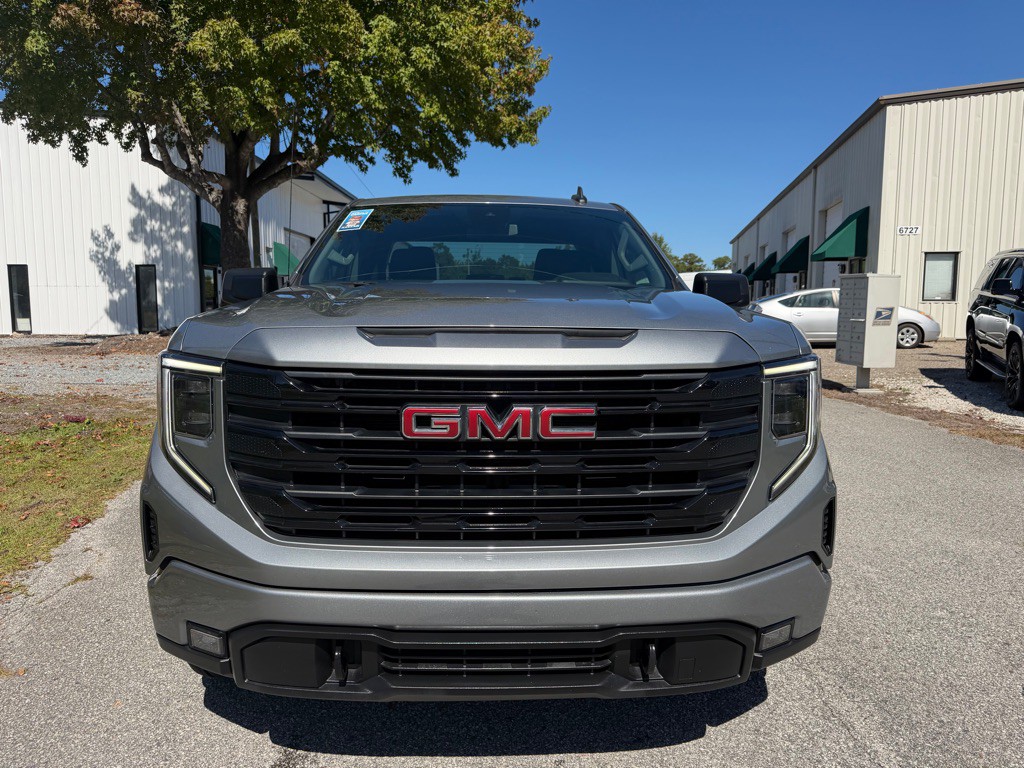 2024 GMC Sierra Image 3