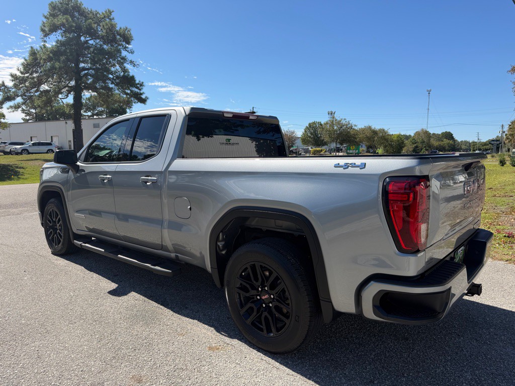 2024 GMC Sierra Image 7