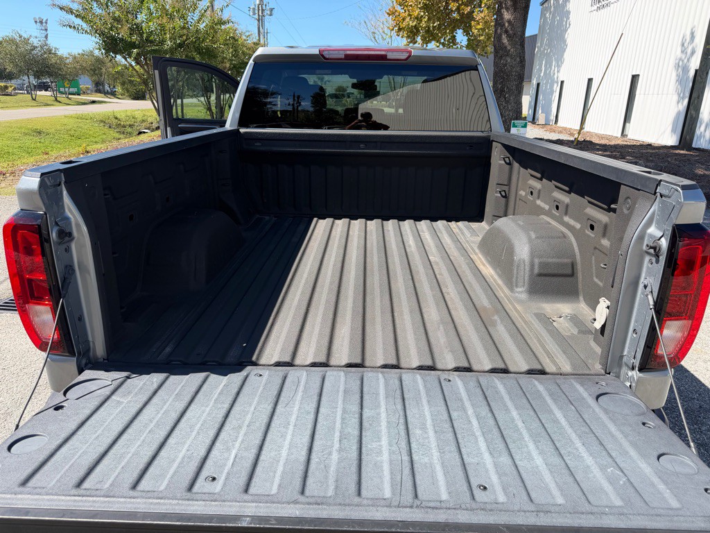2024 GMC Sierra Image 9