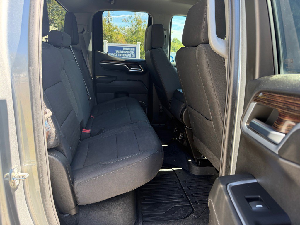 2024 GMC Sierra Image 13