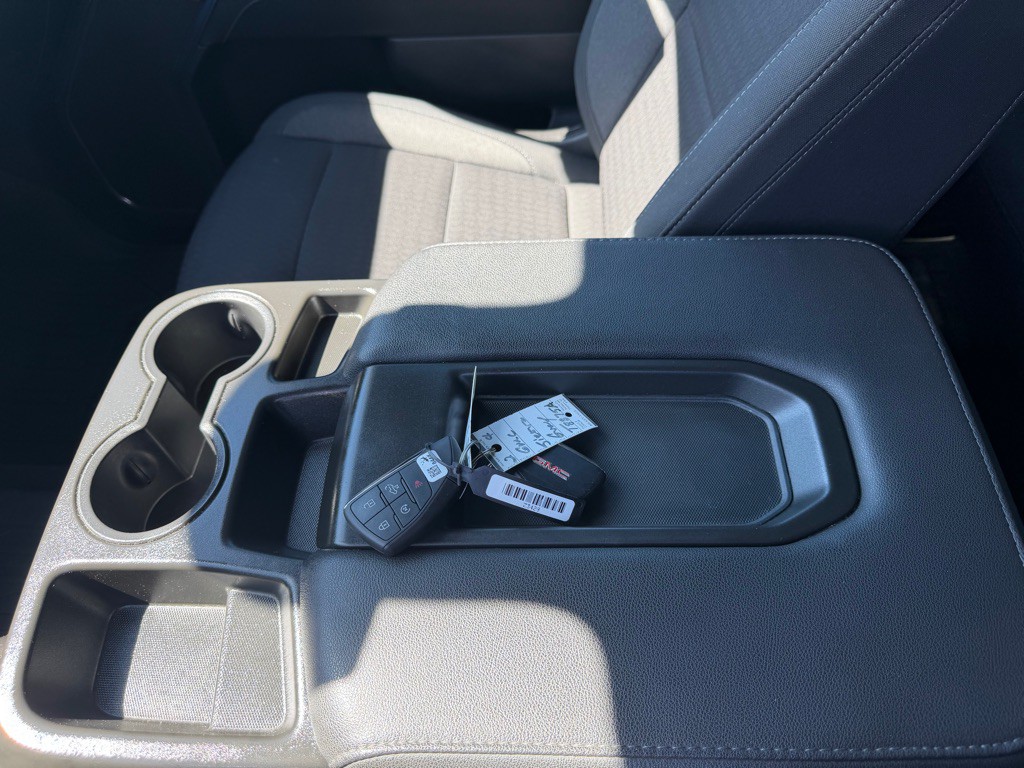 2024 GMC Sierra Image 17