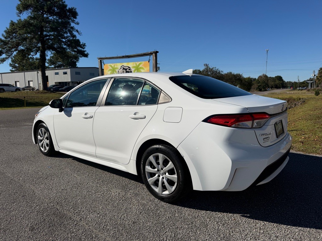 2021 Toyota Corolla Image 3