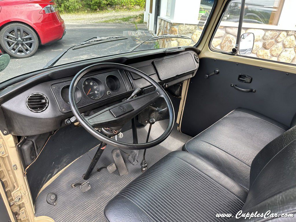 1987 Volkswagen Microbus Image 4