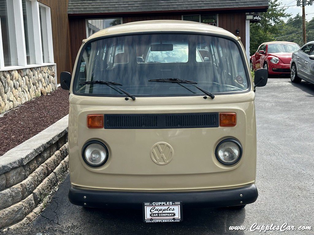 1987 Volkswagen Microbus Image 34