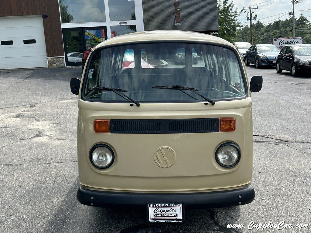 1987 Volkswagen Microbus Image 40