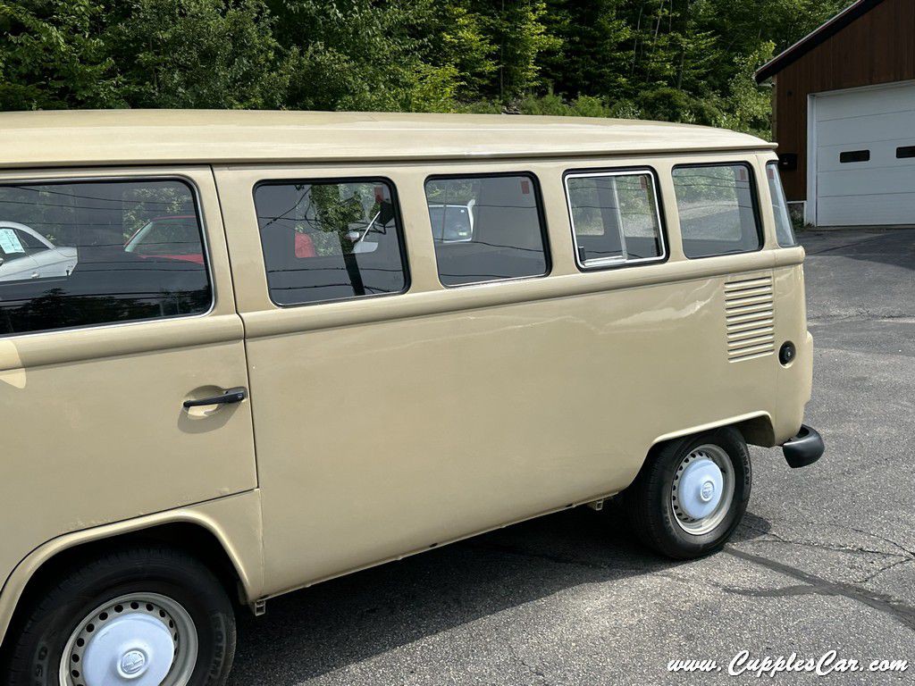 1987 Volkswagen Microbus Image 42