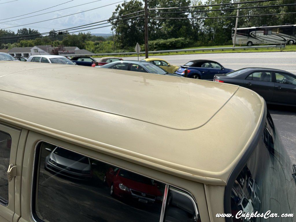 1987 Volkswagen Microbus Image 59