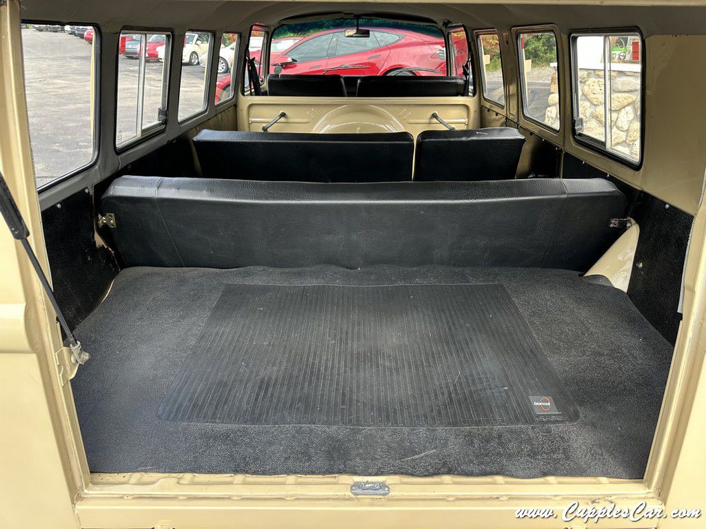1987 Volkswagen Microbus Image 7