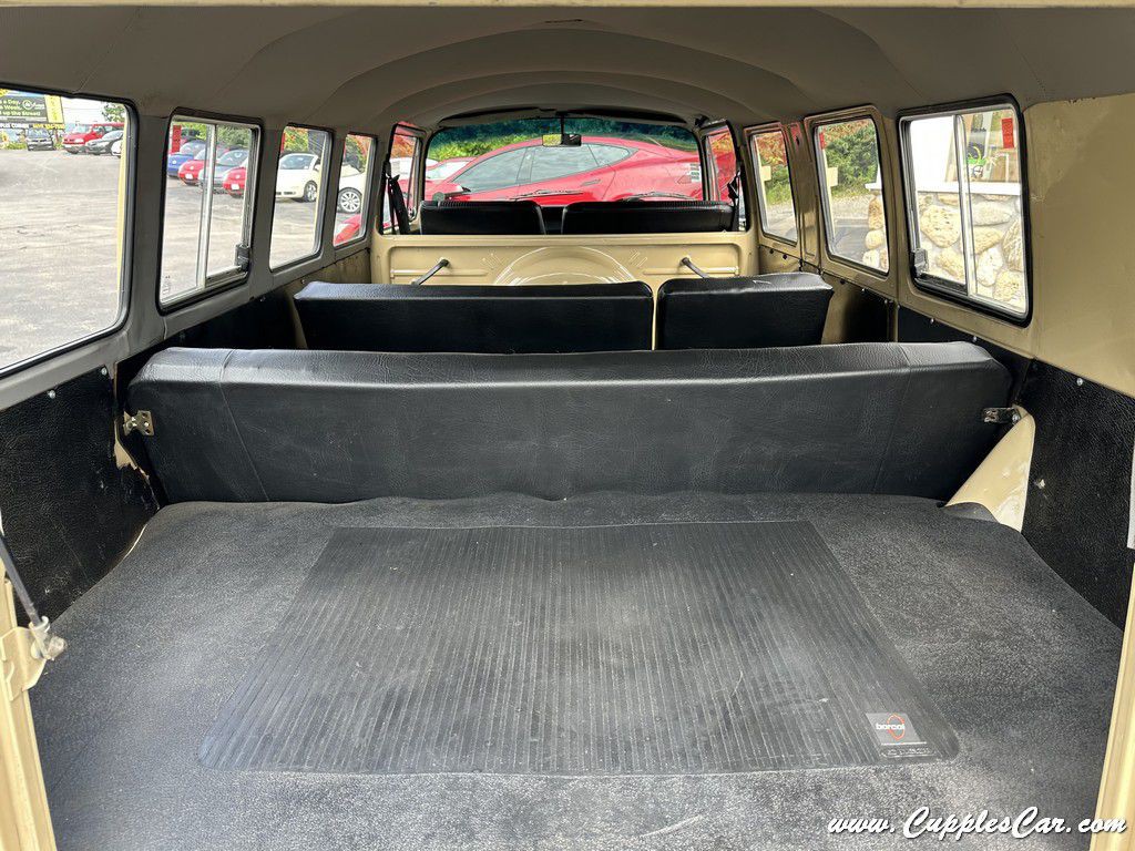 1987 Volkswagen Microbus Image 8