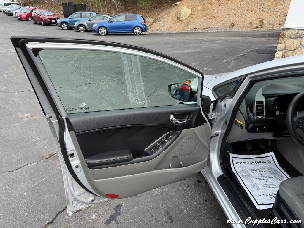 2015 Kia Forte Image 5