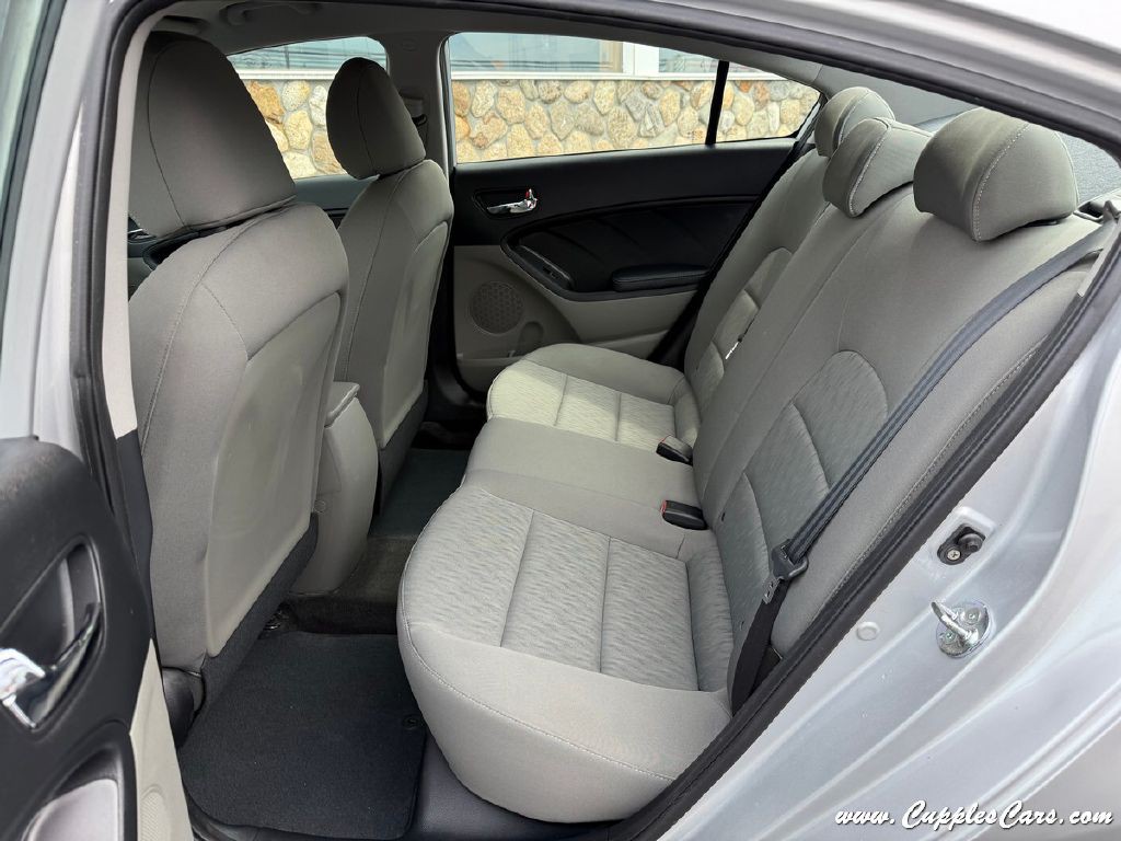 2015 Kia Forte Image 6