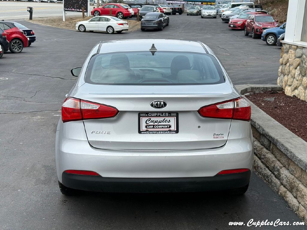 2015 Kia Forte Image 10