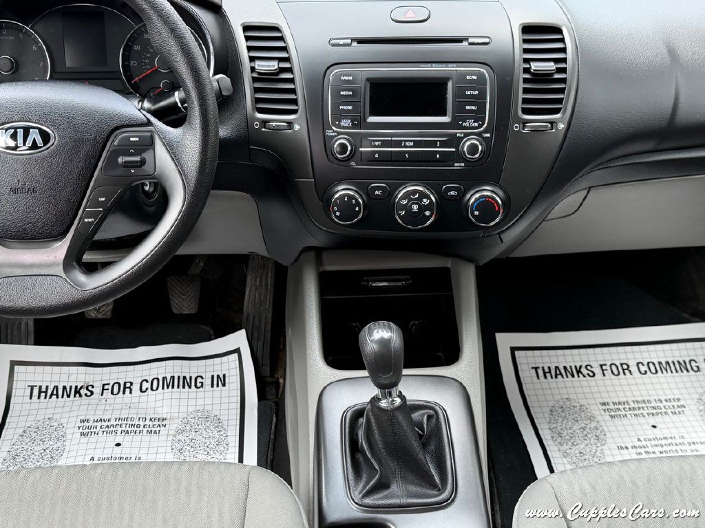 2015 Kia Forte Image 19