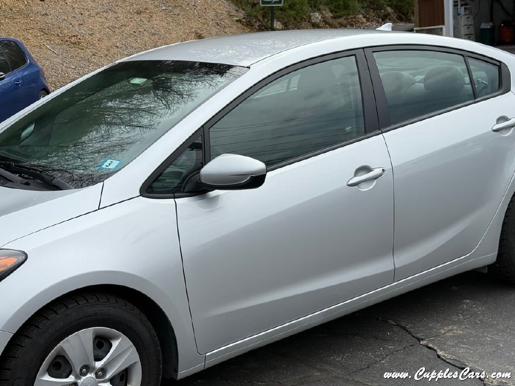 2015 Kia Forte Image 35