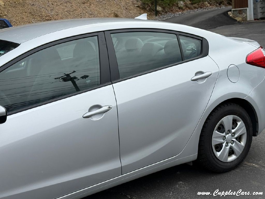 2015 Kia Forte Image 36