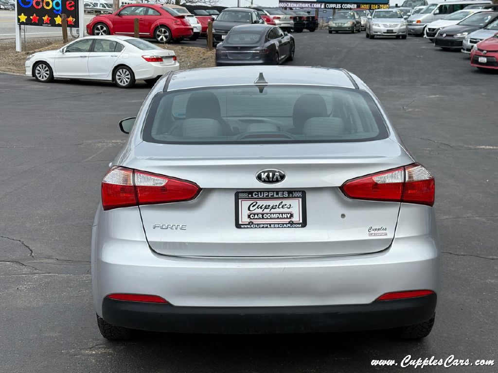 2015 Kia Forte Image 38