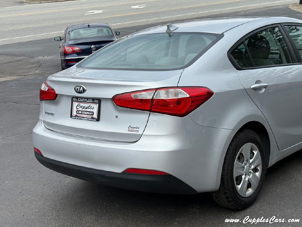 2015 Kia Forte Image 39