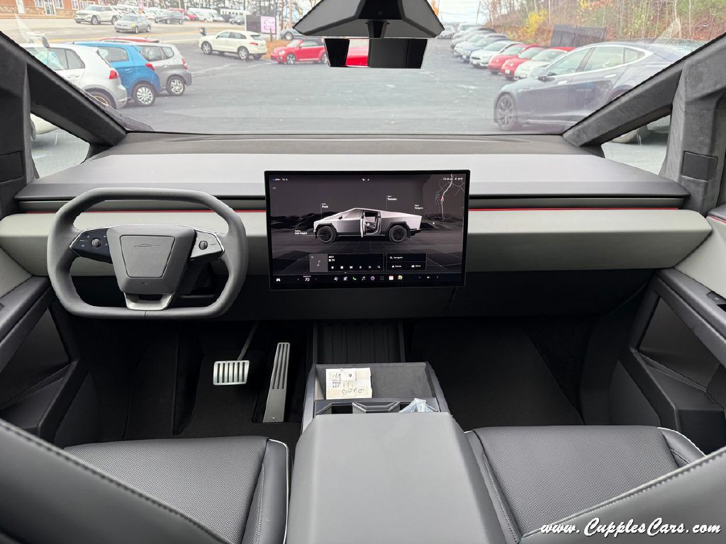 2025 Tesla Cybertruck Image 14
