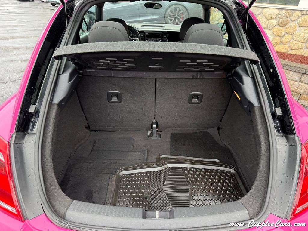 2014 Volkswagen Beetle Image 7
