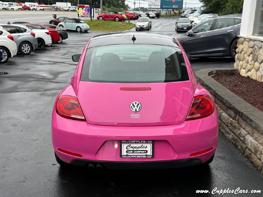 2014 Volkswagen Beetle Image 9