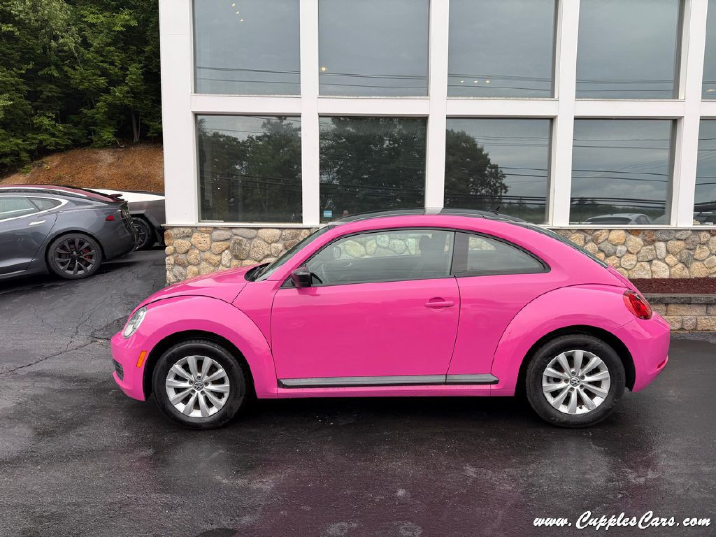 2014 Volkswagen Beetle Image 10