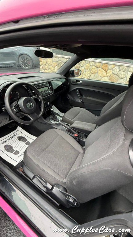 2014 Volkswagen Beetle Image 27