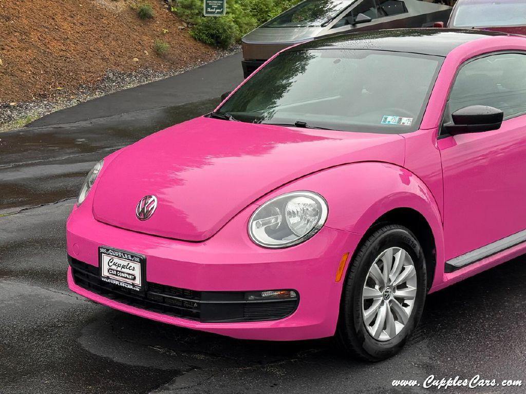 2014 Volkswagen Beetle Image 30