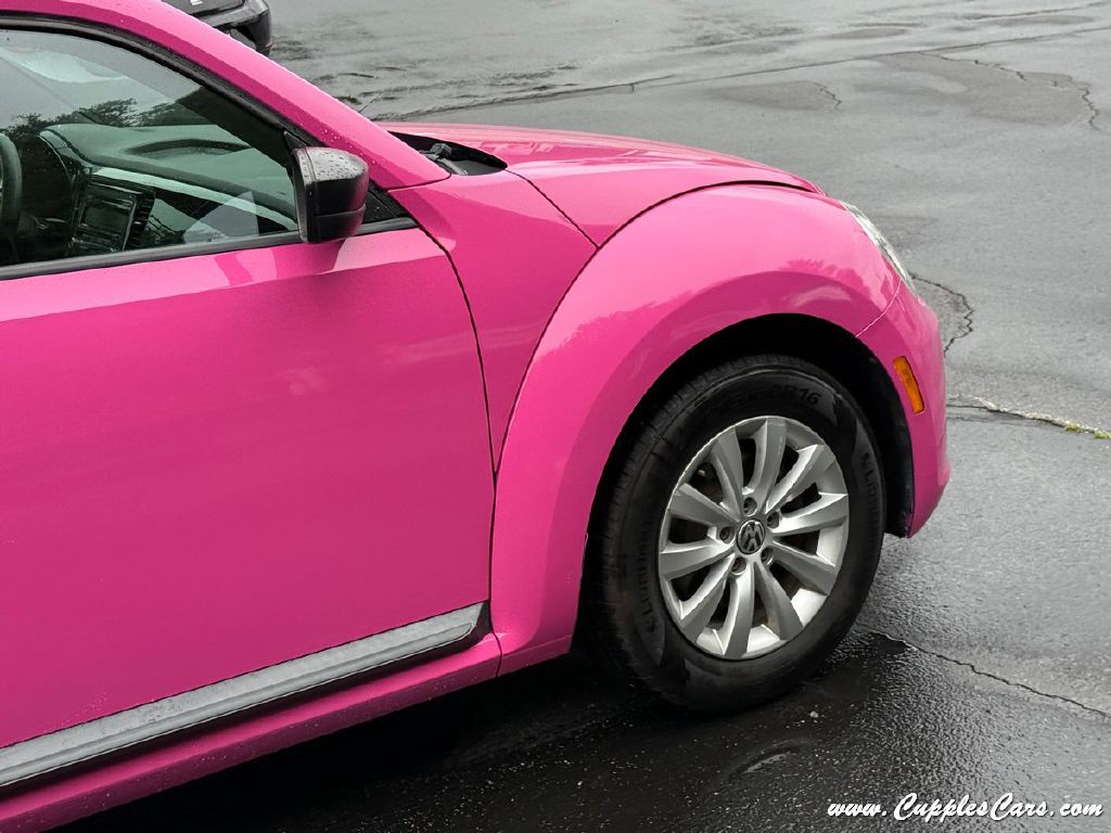 2014 Volkswagen Beetle Image 36